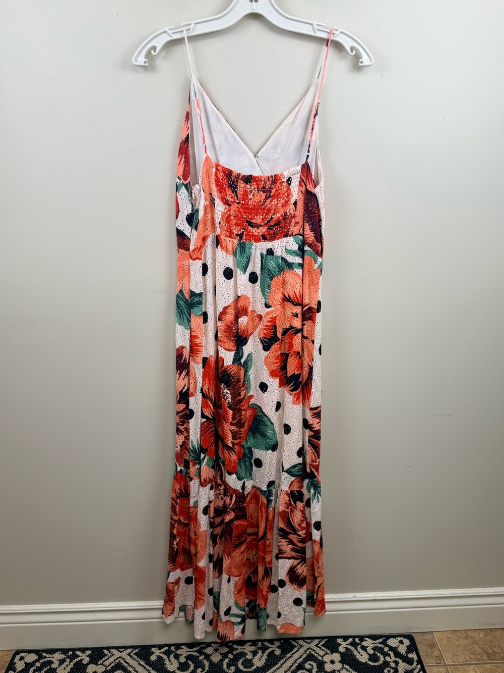 Farm Rio Riviera Eyelet Maxi Dress 14 - Picture 10 of 16